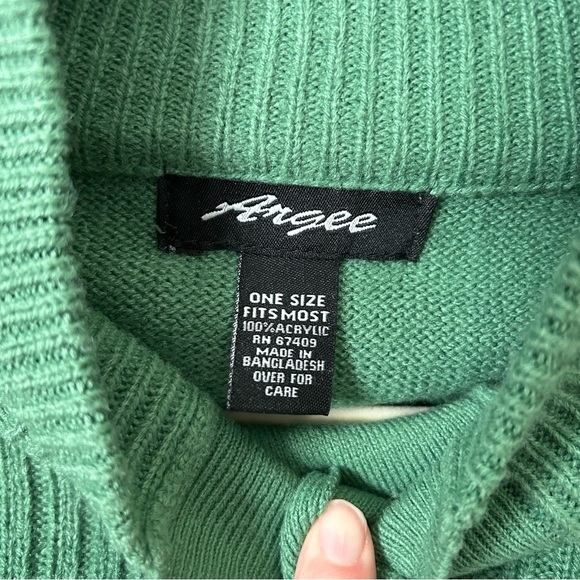 Argee Knit Poncho Button Front Sage Green One Size Fits Most - Picture 3 of 10